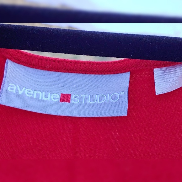 Red Ruched Sleeveless Ruffle Tank - Picture 2 of 2